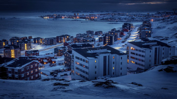 Фото бесплатно Гренландия, здания, снег, зима, город, вечер, сумрак