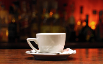 чашка с блюдцем, стол, бар, обои скачать, cup and saucer, table, bar, wallpaper download