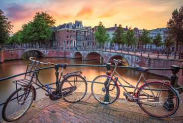 Амстердам, Нидерланды, вечер, велосипеды, город, закат, река, путешествие