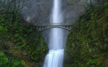 водопад, мост, скалы, растения, чудеса природы, обои, Waterfall, bridge, rocks, plants, wonders of nature, wallpaper
