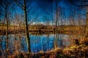 Фото бесплатно осень, озеро, зеленая трава