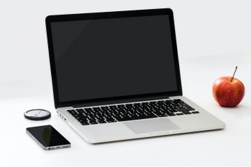 ноутбук, гаджеты, смартфон, яблоко, белый фон