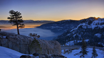 Доннер-Лейк в Санрайзе, Калифорния, горы, мост, зима, ландшафт, природа, деревья, снег