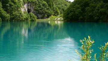 голубое озеро, горы, деревья, яркие, бесподобные, невероятно красивые обои,  Blue lake, mountains, trees, bright, unmatched, incredibly beautiful wallpaper