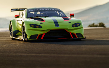 Фото бесплатно машины, Aston Martin Vantage GTE, зеленый