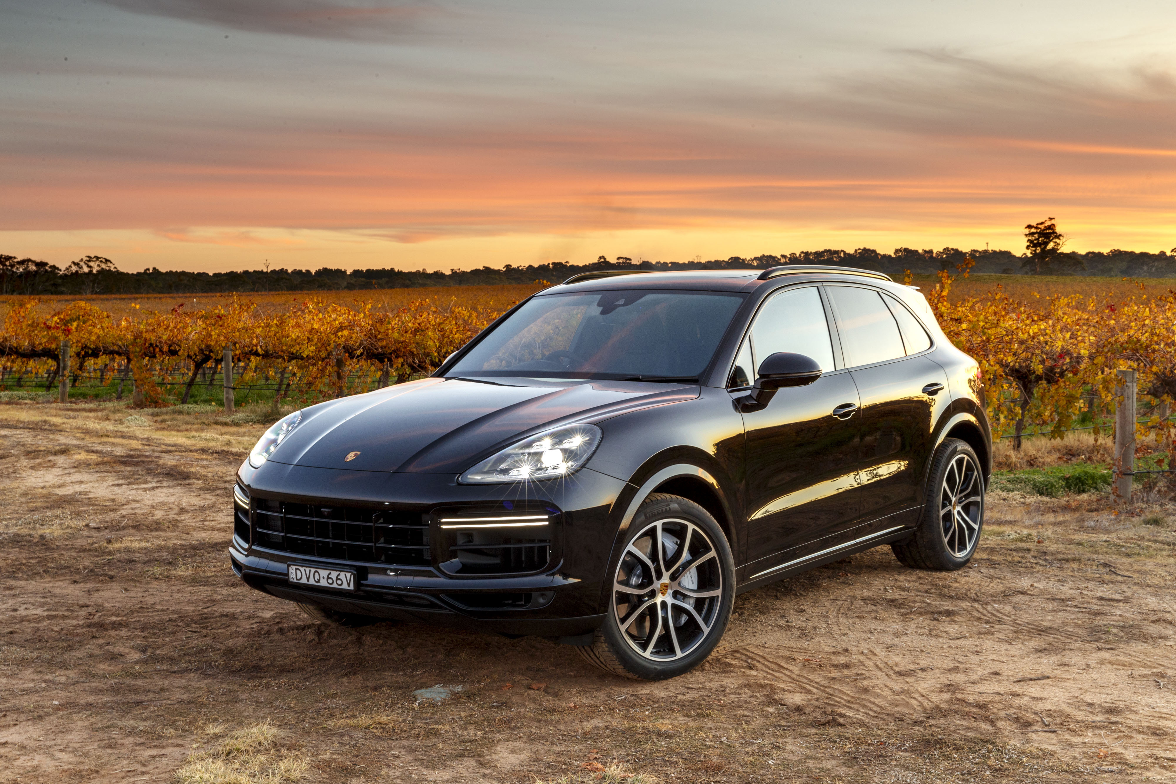 Porsche Cayenne, автомобили 2018 года, Porsche, закат