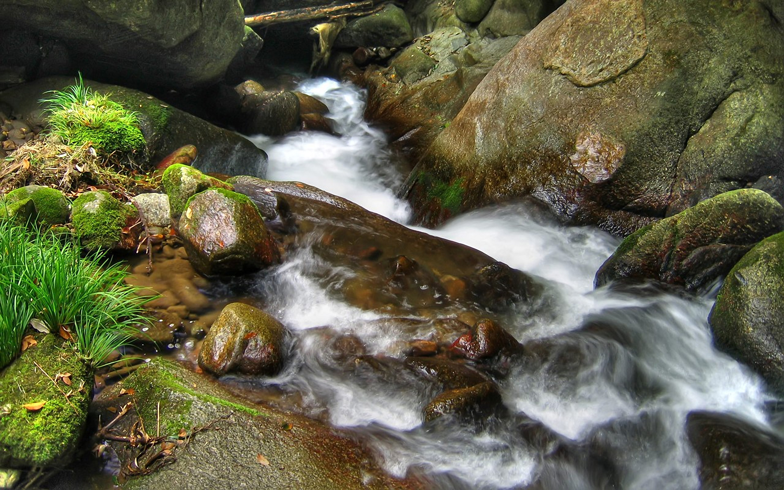 камни, водопад, трава, природа, красивые обои на рабочий стол, Stones, waterfall, grass, nature, beautiful wallpapers