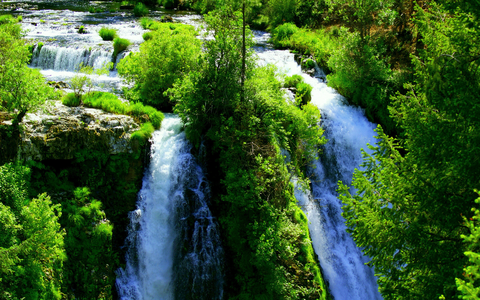1920х1200 красивый водопад, зелень, деревья