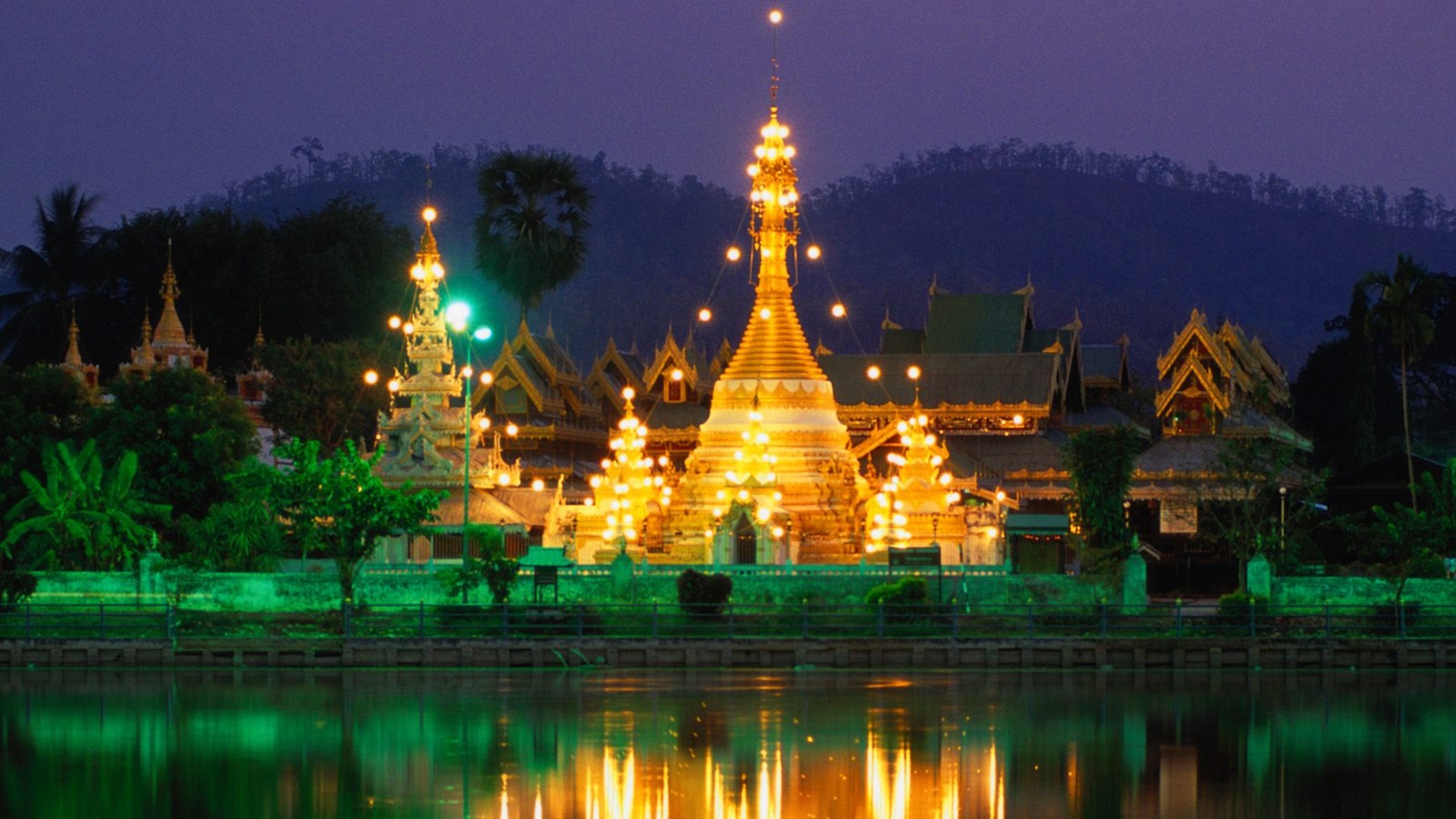 Вьетнам, ночной город, набережная, светящиеся здания, архитектура