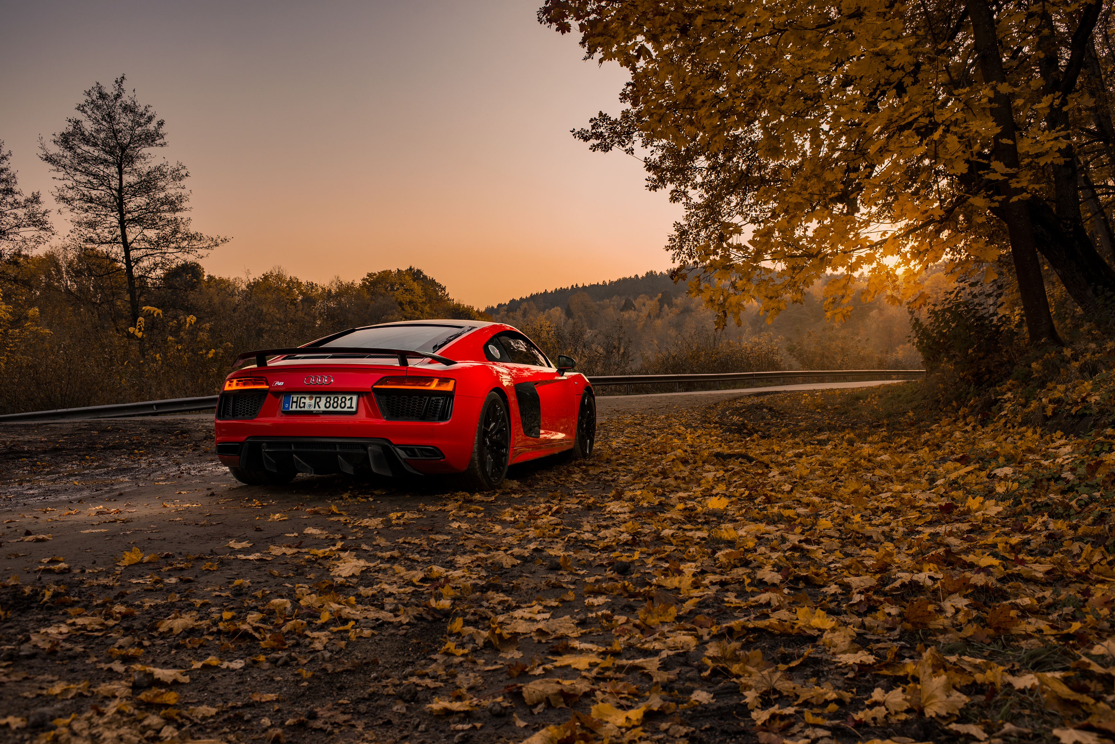Фото бесплатно Behance, машины, красный Audi R8, осень, природа, закат, вечер